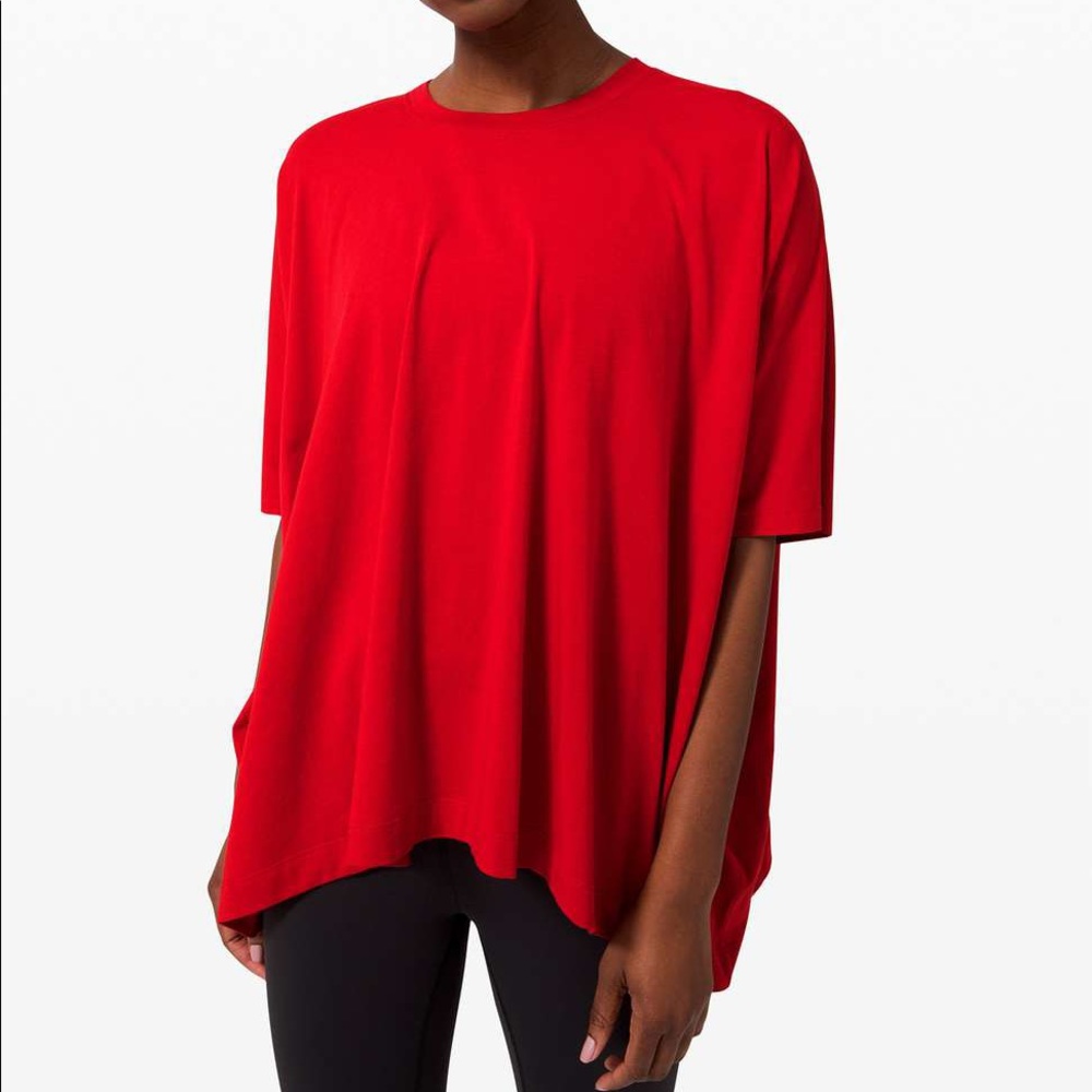 Lululemon LA box tee